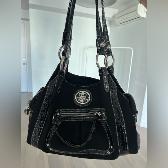 Black and silver detailing medium bag - Picture 1 of 7